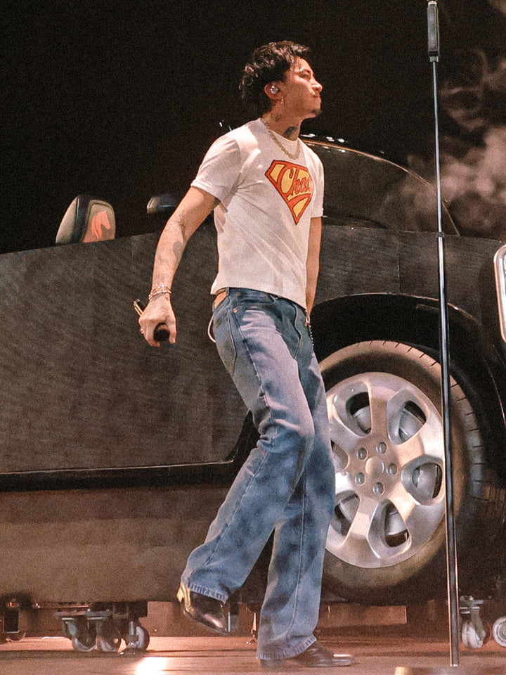 (AFGK) “Chao” Superman-Shield Graphic Tee