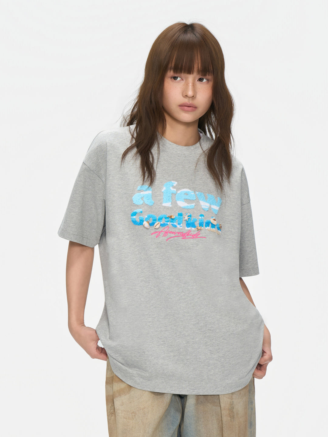 (AFGK) "Ocean Breeze Chenille Embroidery Tee"
