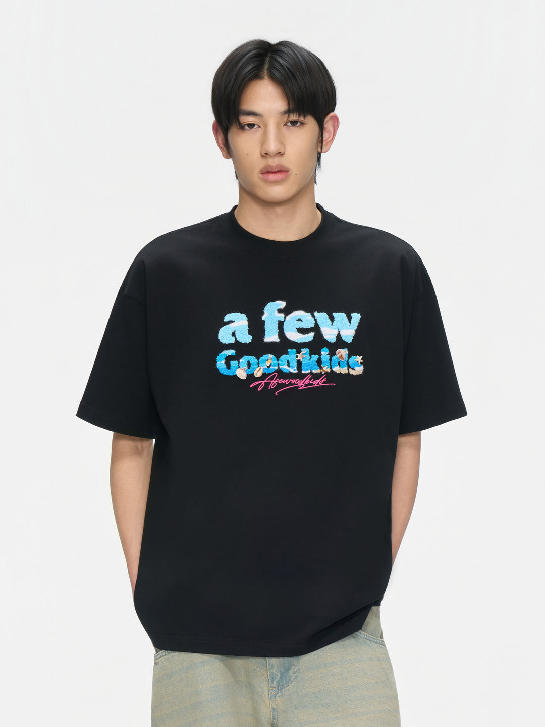 (AFGK) "Ocean Breeze Chenille Embroidery Tee"