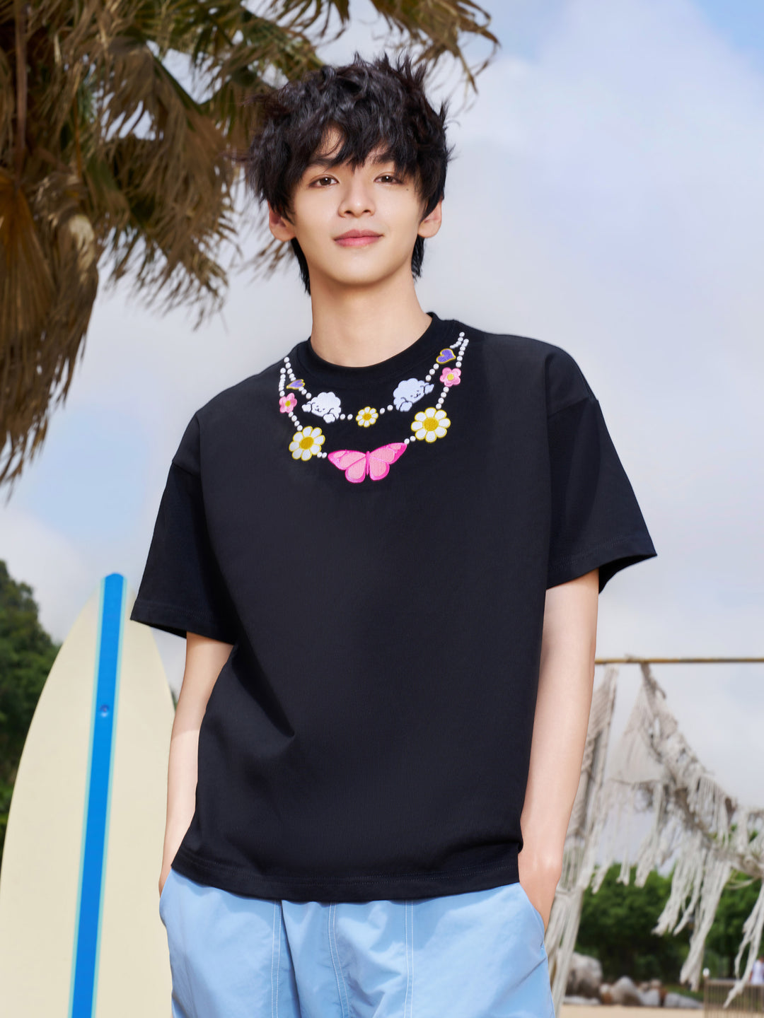 AFGK x Tombonia "Necklace logo tee"