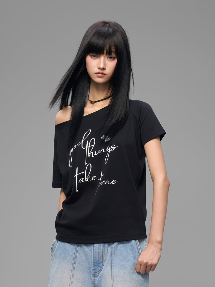 DONCARE(AGFK) "Off-shoulder top shirt"