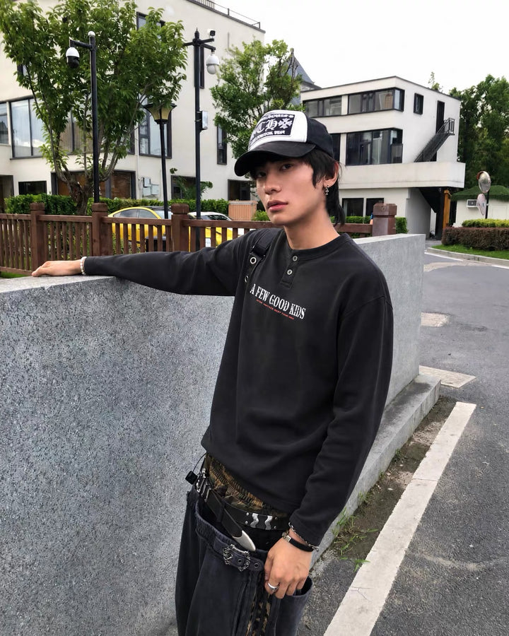 (AFGK) "Vintage Virtual Tour Graphic Henley Shirt"