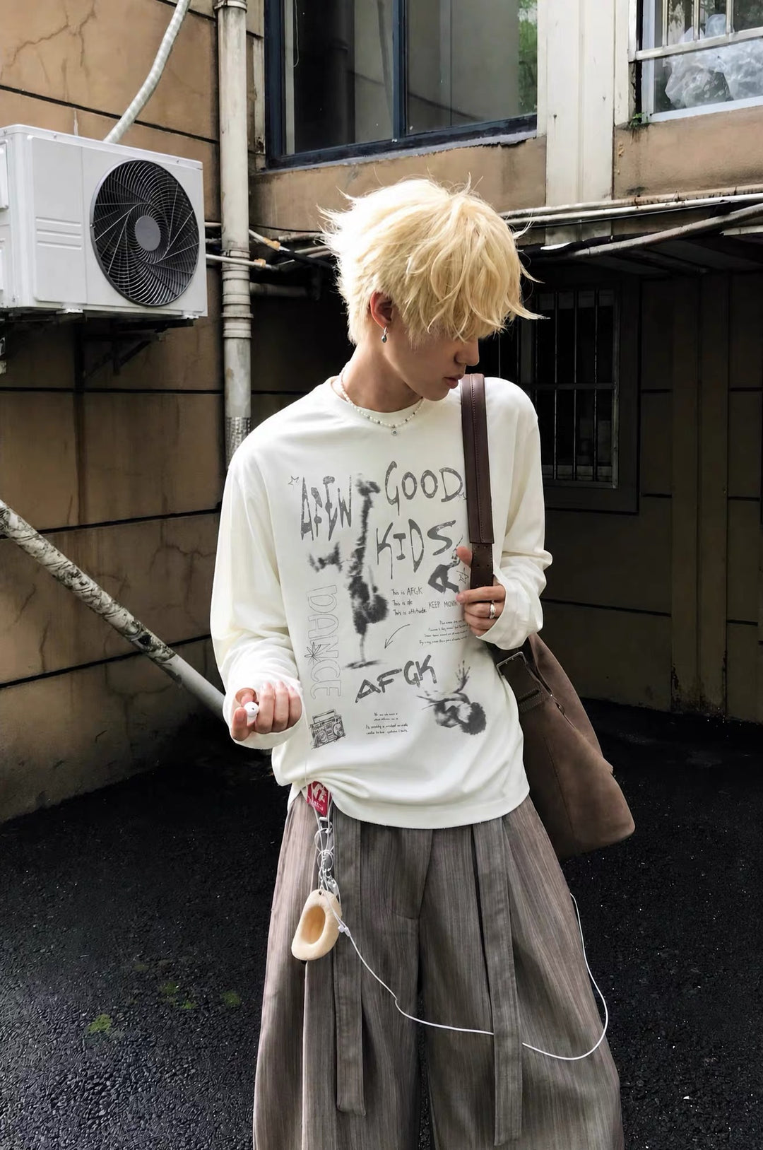 (AFGK) "Vintage Distressed Long Sleeve Tee"