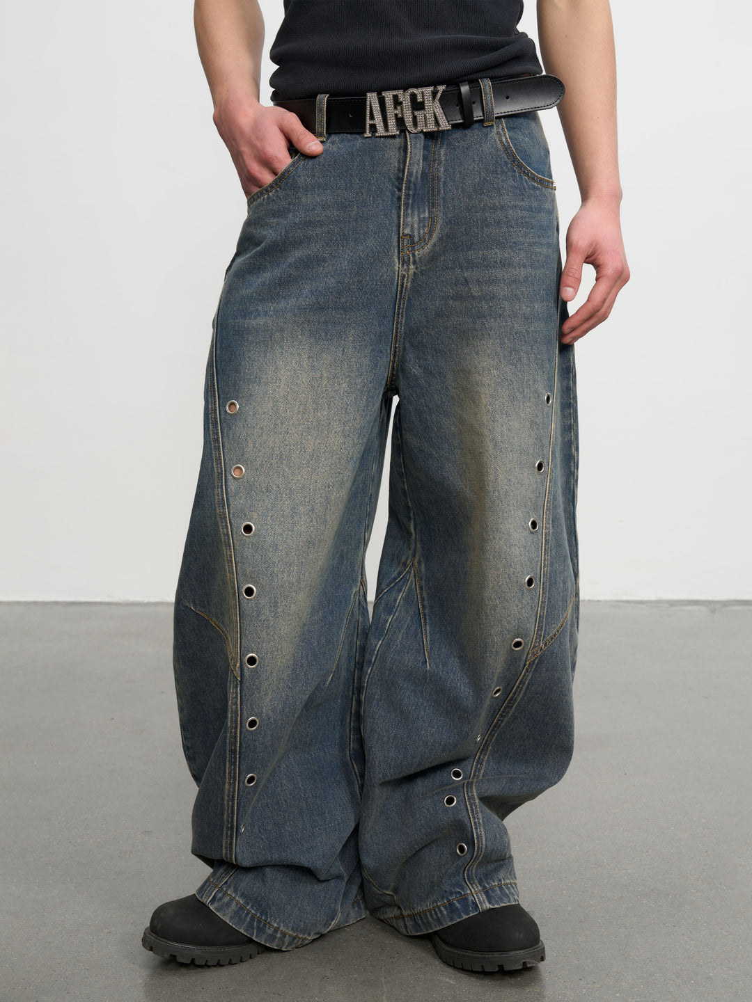 DONCARE(AFGK) "Washed baggy jeans"