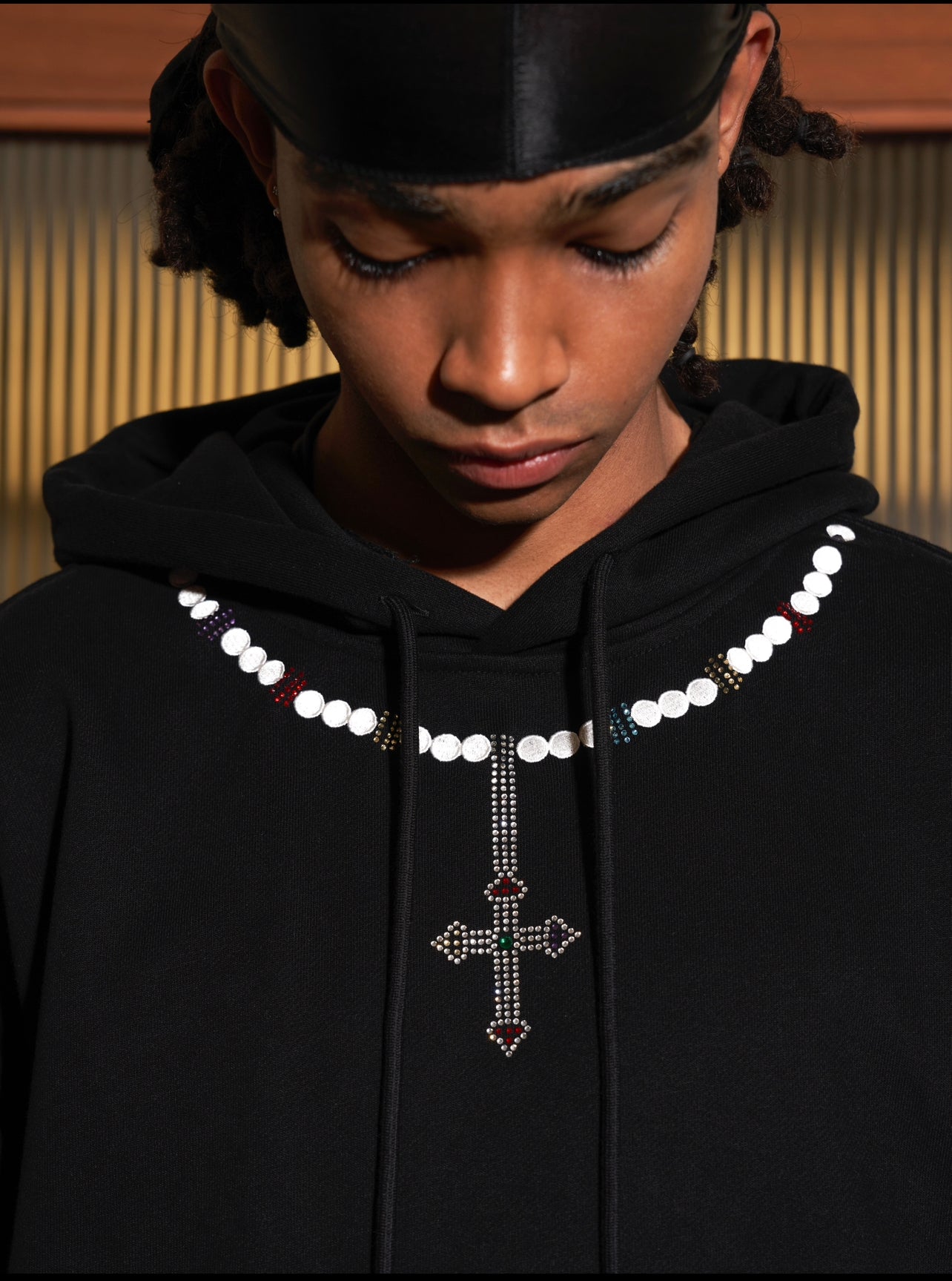 DONCARE(AFGK) "Neckless hoodie"