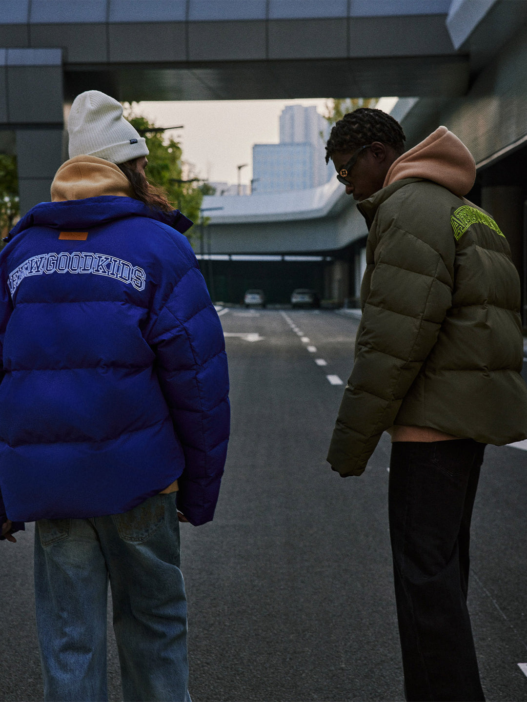 DONCARE(AFGK) "Embroidered logo down jacket"