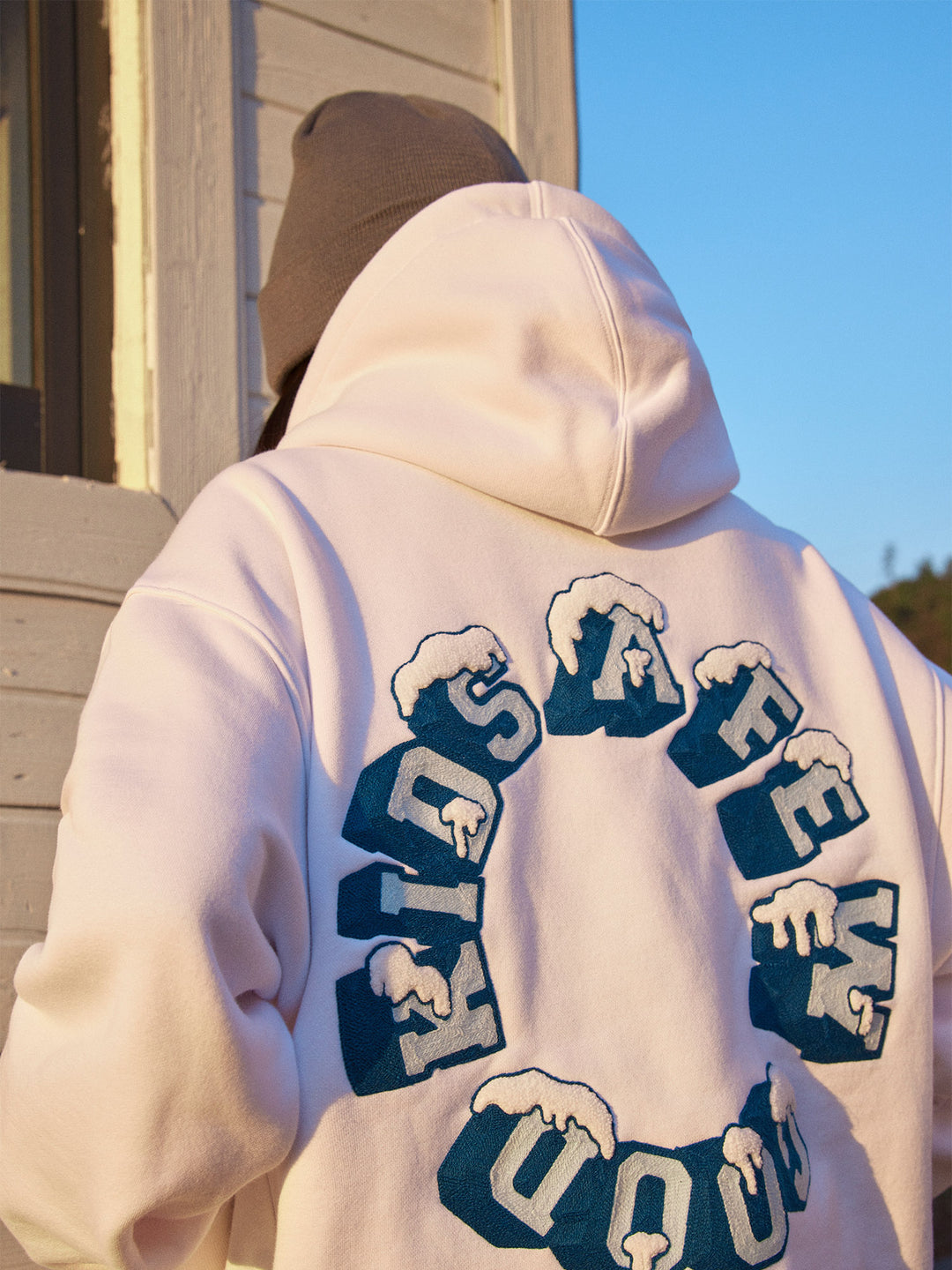 DONCARE(AFGK) "Snow logo hoodie"